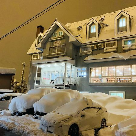 Snowhouse Memorie Hotel-石打丸山 Seki  Exteriér fotografie